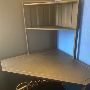 Corner desk